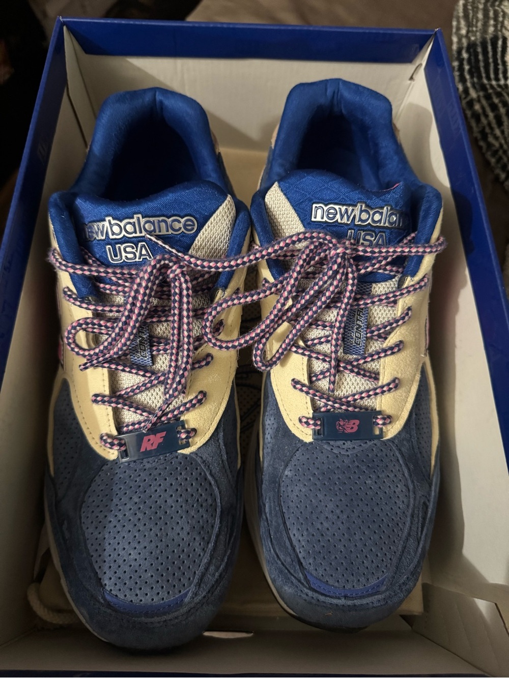 KITH NEW BALANCE 990v3
MiUSA KITH DAYTONA - Picture 2 of 4